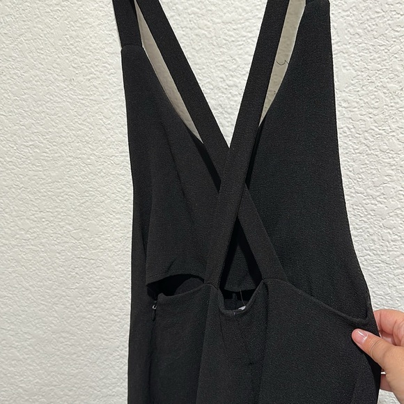 URBAN OUTFITTERS V-Neck Cross Back Cropped Wide Leg Jumpsuit Neutral Bla… - Picture 8 of 14